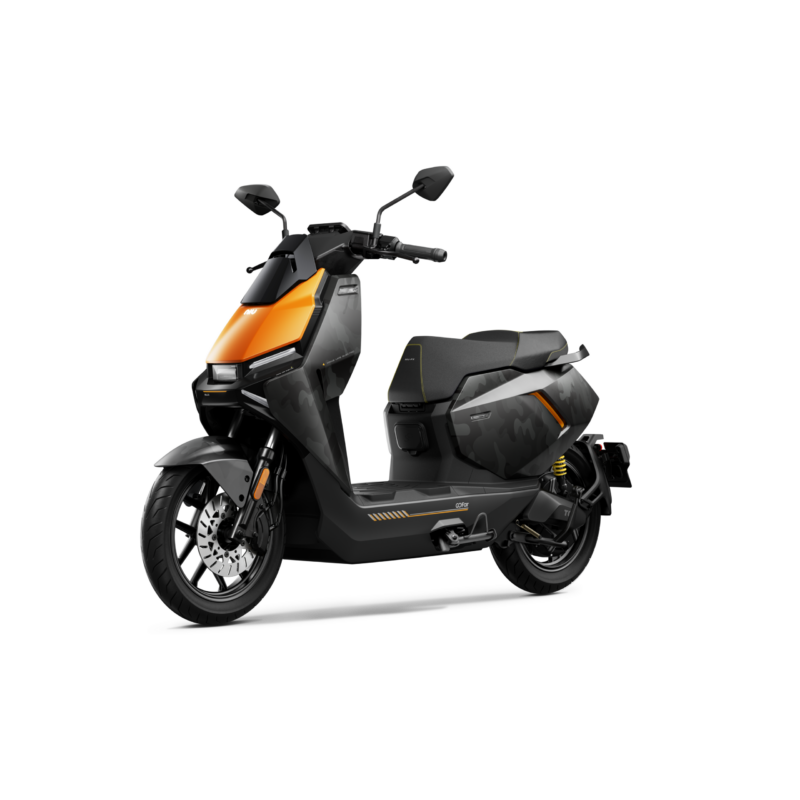 FOiX 150_Basic Render_Orange_45 FOiX 150_Basic Render_Orange_45