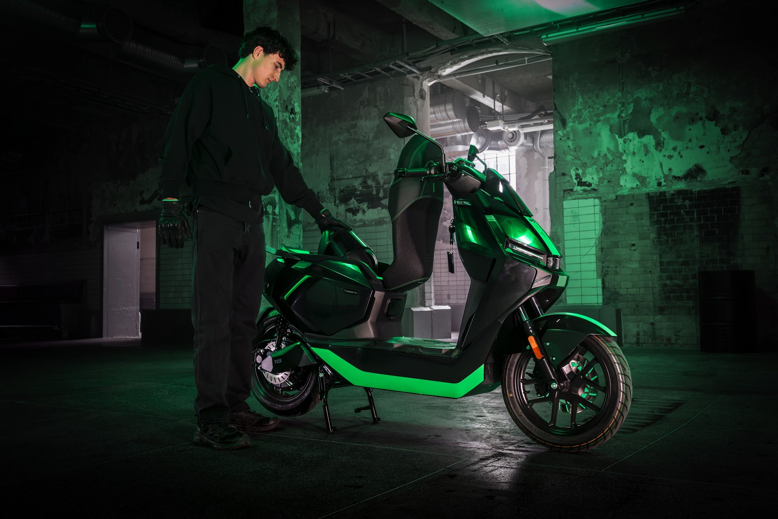 niu-fqi-razer-scooter-electrique-0004 Niu fqix razer scooter electrique